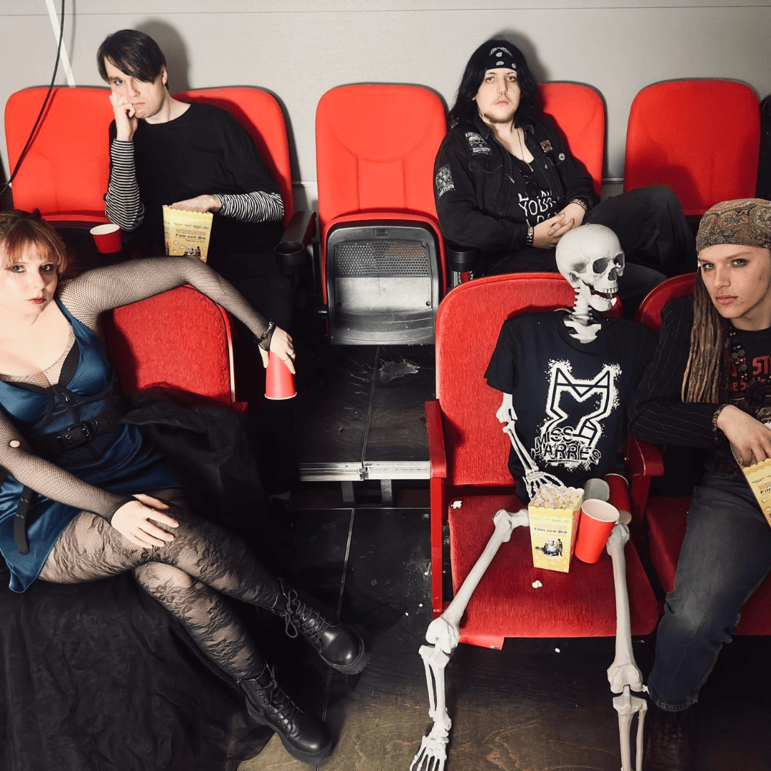 miss harries photo press